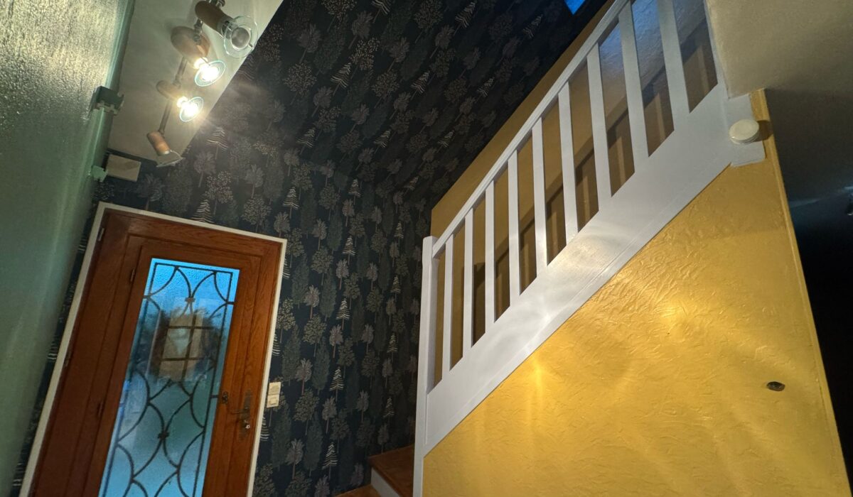 renovation papier peint cage escalier 3